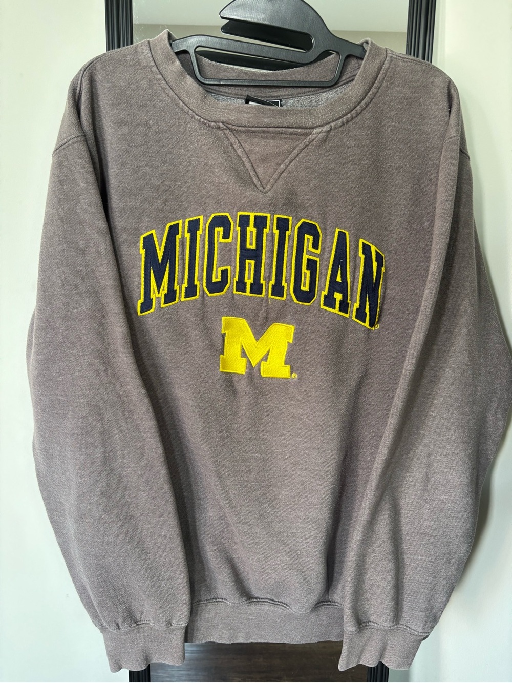 Vintage Embroidered University Of Michigan Crewneck Sweater